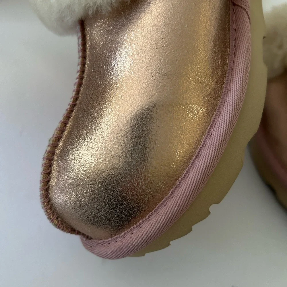 NEW UGG Cozy II Genuine Metallic Glitter Slippers in Rose Gold size 4.